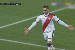 巴塞罗那锁定英超新星，低至5000万欧元转会费寻求莱万接班人